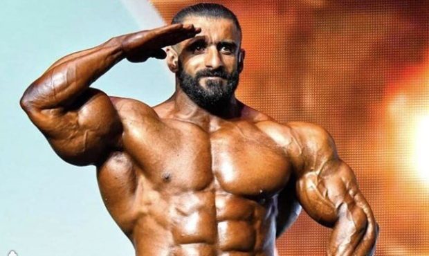 مقایسه بدن هادی چوپان با درک لانسفورد؛ چه کسی بهتر بود؟ مقایسه بدن هادی چوپان با درک لانسفورد؛ چه کسی بهتر بود؟