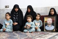 دلجویی معاون رئیس‌جمهور از خانواده‌های جانباختگان حادثه معدن طبس