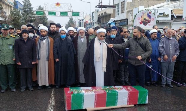 شهید گمنام ۱۶ ساله در دانشگاه صنعتی قوچان تدفین شد